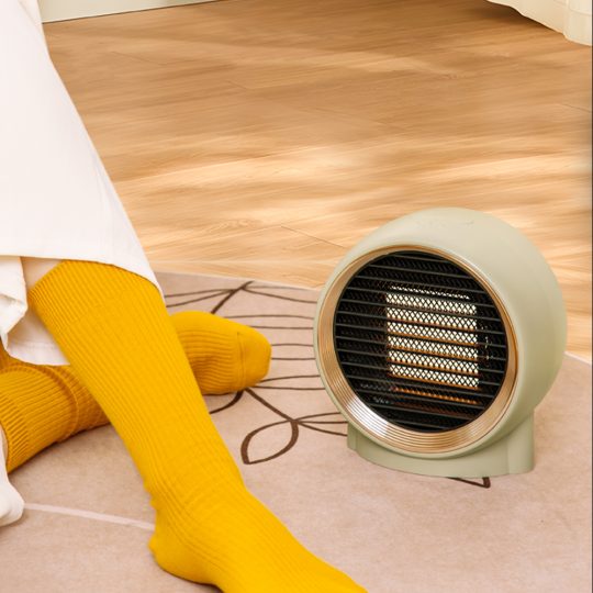 GXZ-N8  Best Selling Space Heater Fan,Portable Ptc Electric PTC Heaters,Personal Desktop Home Room Office Mini Fan Heater