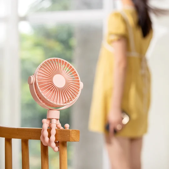 GXZ-F15  3 Speeds Adjust Portable Desktop Table Cooling Handheld Stroller Fan Battery Powered Rechargeable Flexible Tripod Clip On Fan