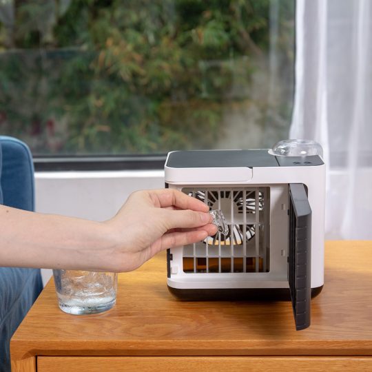 GXZ-F832 Best Portable Mini Air Cooler Fan Negative ion Air Cooler Small Water Desktop Fan Wireless Camping Air Conditioner Fan